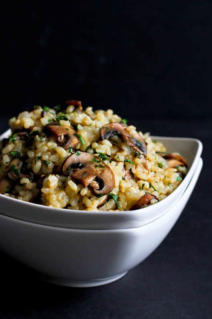 Toasted Brown Rice with Mushrooms & Thyme