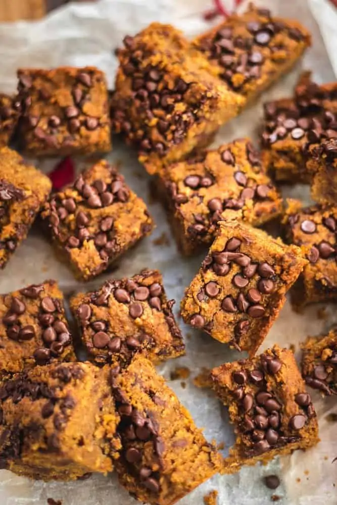 Pumpkin chickpea blondies