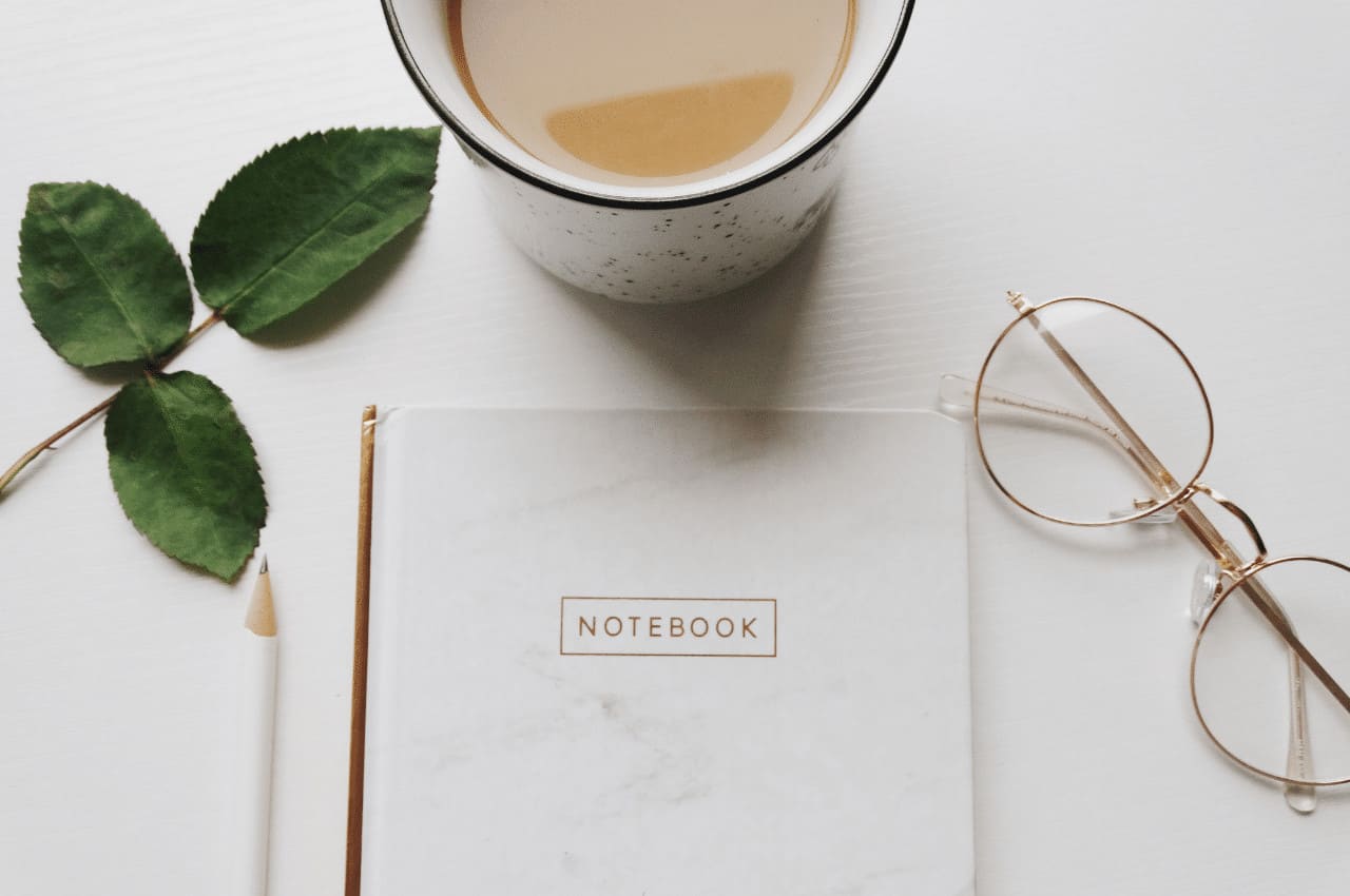 How to Start a Manifestation Journal in 6 Steps