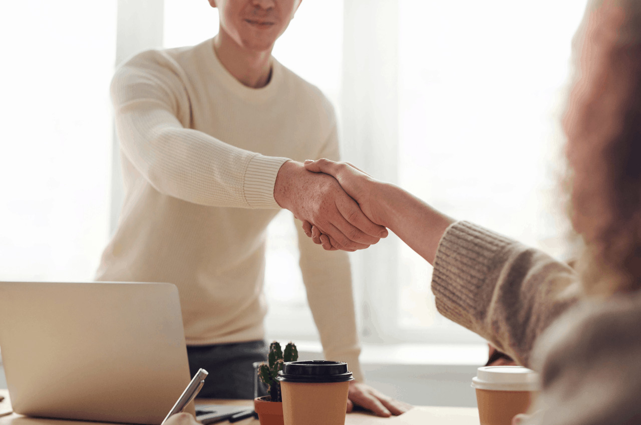 How to Manifest a Job Effortlessly In 7 Steps