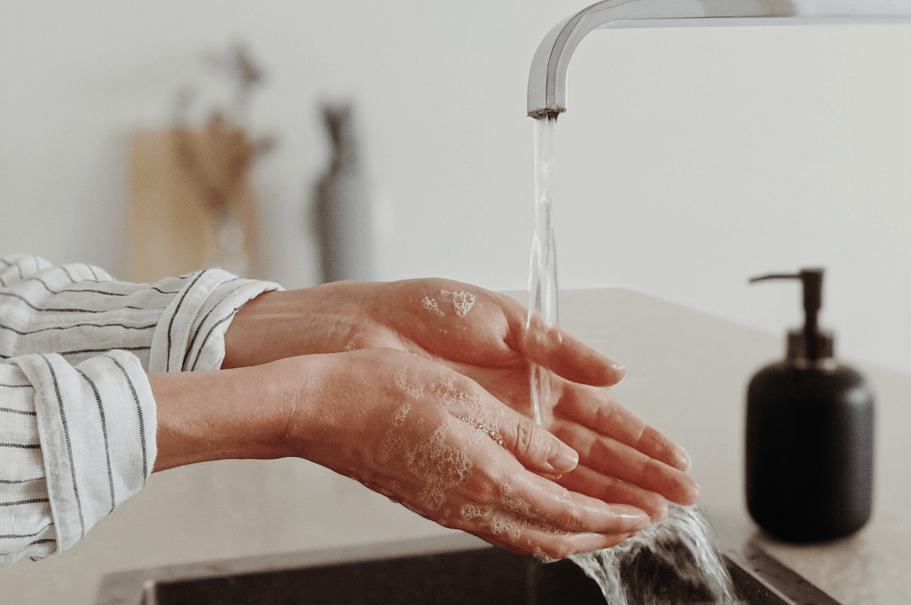 Can Body Wash Be Used As Hand Soap? (Answered) Aglow Lifestyle